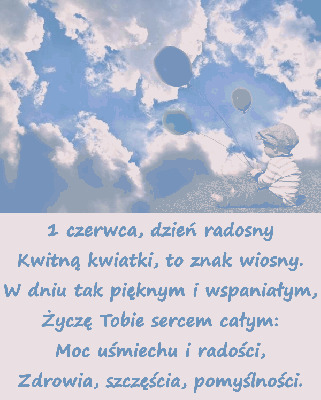 Chłopiec z balonami przyjmuję życzenia